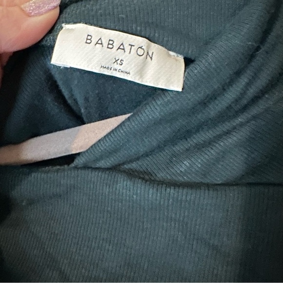 Aritzia Babaton Everest Green Phil Ribbed Off The Shoulder Asymmetrical Top XS - Picture 5 of 7